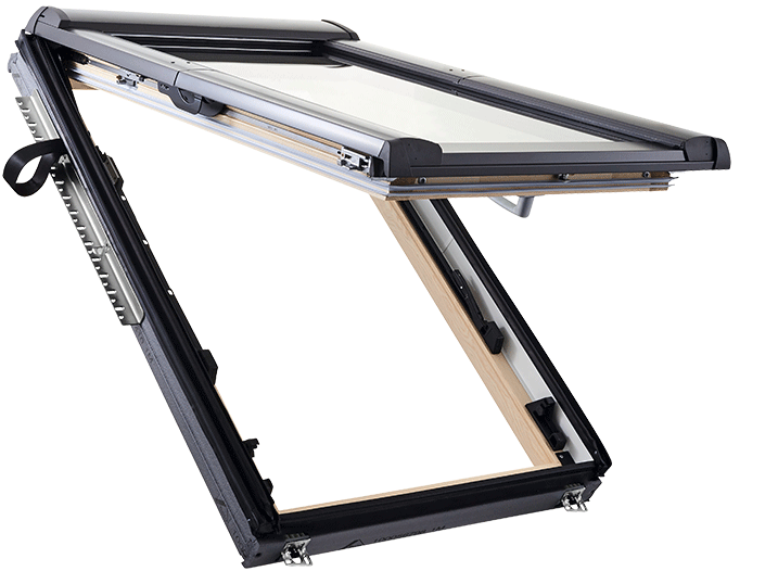 Halb geöffnetes Designo R8 Klappschwingfenster aus Holz